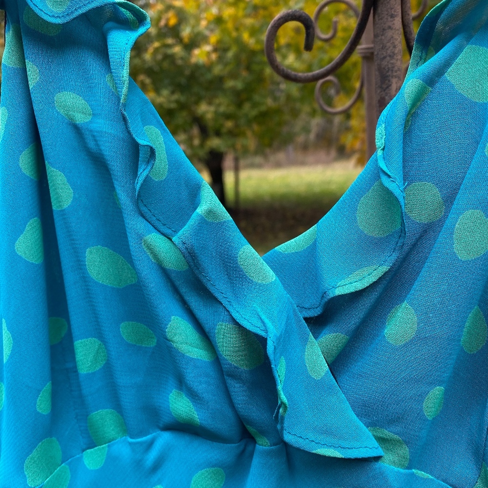 NWT BEAUTIFUL PARTY DRESS